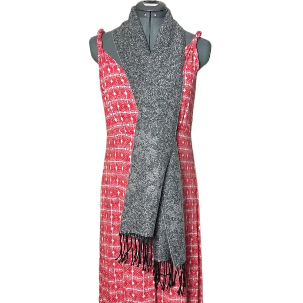 NWT Cejon Women's Gray Scarf Snowflake Pattern Heather Gray w/ fringe wrap scarf